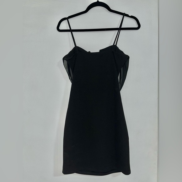 Fashion Nova V-bar mini black dress - Picture 4 of 4